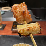 薪炭まだら - ネギ身、コレも先ほど同様美味すぎた。低温調理した下仁田ネギもまた甘味が強く美味しい仕上がりだった