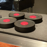 薪炭まだら - なんだ! この美しい皿は、と言うサプライズな料理が来るよー