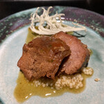 薪炭まだら - 凌:  豚タンを柔らかく煮込みクスクスとともに和風出汁で堪能。個性が光る逸品❣️