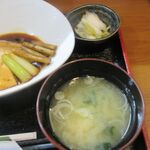 となりの食堂 - お盆右も画にならず･･･