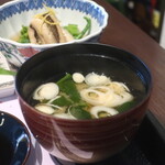Sousaku Kappou Shigenori - ほうれん草、わかめ、ねぎの味噌汁
