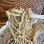 ハイマウント - 超有名な「浅草開花楼」さんの太麺ですね☆ モチっとした食感とコシがあってめちゃくちゃ美味しい♪