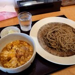 手打蕎麦 たじま - つけ親子 1050円(税込)。