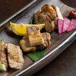 Assortment of 3 types of Satsuma black pork robatayaki