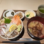 函館 まるかつ水産 - 