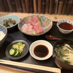 平成 楽吉屋 - ◯めじ鮪・平目のお造り盛り合わせ定食¥1,300