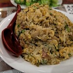 喜家酒館 - 高菜と牛肉のガリックチャーハン