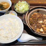 旬鮮たくま - ご飯とお肉が一杯