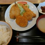 お食事処 縁 - ミックスフライ定食　920円