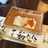 たでの葉 - エビイモの揚げたのと自家製のカラスミ