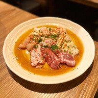 炭火焼肉ホルモン うしごろ 中目黒店 - 