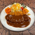 Oishii Youshokuya Ichi - 自家製のデミグラスソースたっぷりの肉厚ロースかつ！！