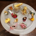 オッジ ダルマット 西麻布店 - 前菜14種盛り合わせ　クリスマスバージョン