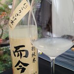 日本料理 TOBIUME - お酒②而今　特別純米にごりざけ生(三重)
      米品種:五百万石66%、山田錦34%、精米歩合:60%
      瓶内二次発酵しており強めの炭酸を含んでおり、シュワシュワでフルーティー