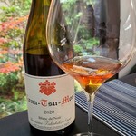 日本料理 TOBIUME - お酒⑩ナナツモリ・ブラン・ド・ノワール・ドメーヌ・タカヒコ2020(白ワイン、ドメーヌ・タカヒコ、北海道)
      葡萄品種:ピノ・ノワール100％【貴腐菌が付いた葡萄を粒単位で収穫】
      これもとても良い！