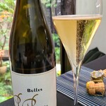 日本料理 TOBIUME - 酒③フィリップ・パカレ・ビュル・ヴァン・ムスー・ド・カリテ2020(自然派スパークリングワイン、フランス)
      葡萄品種:アリゴテ75%、ピノ・ノワール25%