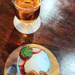 Kakayacafe - 『苺と栗のミニパフェ』(R4.12月)