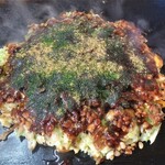 Okonomiyaki Hana - 甘口ソース・魚粉・青海苔　オン