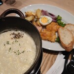 チーズ＆ドリア スイーツ - ラクレットチーズフォンデュ