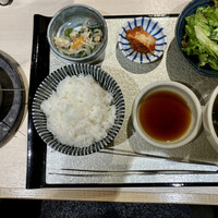 牛刺しと焼肉 仔虎 クリスロード店 - 