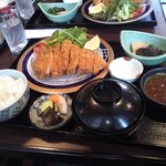 Sansuisaryou - 豚カツ定食（1200円）
