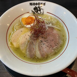 Tonkotsu Chuukasoba Gantare - 鶏白湯 ¥1.000(税込)
