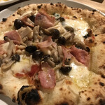 フラット - きのことベーコン