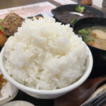 わ楽 - ご飯…  この日は楽勝でした。