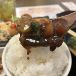 わ楽 - ビーフシチュー　オンザライス  