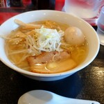 ラーメン 幸福 - 塩ラーメン＋煮卵トッピング