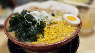 飛騨高山ラーメン もん吉 - もん吉らぁ～めん（味噌・背脂0・普通）　\970-　～旨い