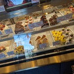 トランタン洋菓子店 - ショーケース