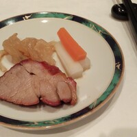 香港 - 三種前菜盛り合わせ 