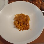 オステリア プロフーモ - (本日のパスタ) 鰤とトマトソースのパスタ