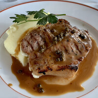 ALLO - お肉のランチ(山形豚のグリル・ローストビーフのサラダ・パン・アイスコーヒー)¥2178