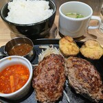 h Tokachi Ha-Bu Gyuu Yakiniku Mommon - 国産牛ハンバーグステーキ定食