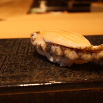 すし うおいち - アワビ(2022年12月)