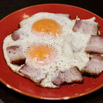 ルッカ - スーパーベーコンエッグ