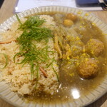 Kitahama Chouji - 鶏もつの塩ちゃんこカレーと烏賊のきもめし