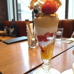 グラッシェル - ジャージーミルク＆キャラメル　パフェ