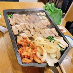 ホルモン鍋 大邱食堂 - 