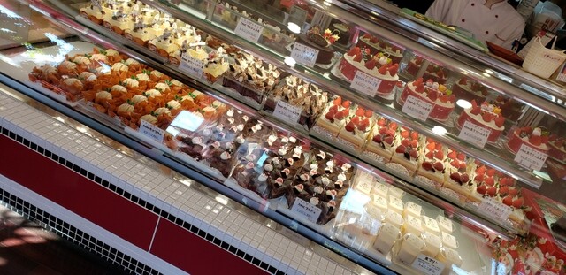 ブルシェ洋菓子店 本店 （Pâtisserie Bourcher） - 名谷/ケーキ