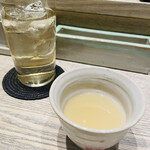 鳥おか - ハイボール、伊達鶏のパイタンスープ