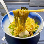 うずとかみなり - 「まぜSOBA」用の太縮れ麺