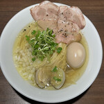 麺屋 ねむ瑠 - ■蛤と浅利の淡麗塩煮玉子入り¥950