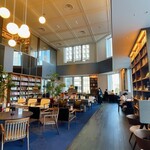 TSUTAYA BOOKSTORE SHARE LOUNGE - 