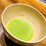温石 - 最後に淹れたての抹茶をいただくと、心底、落ち着きます