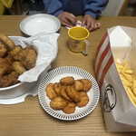 ケンタッキーフライドチキン - いや、凄い量。