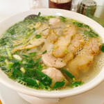 バインミー ゴンゴン - 鶏肉フォー