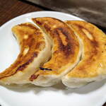 ラーメン屋　たんたん亭 - ...「手作り餃子3コ（300円）」、すんごい美味しい。。